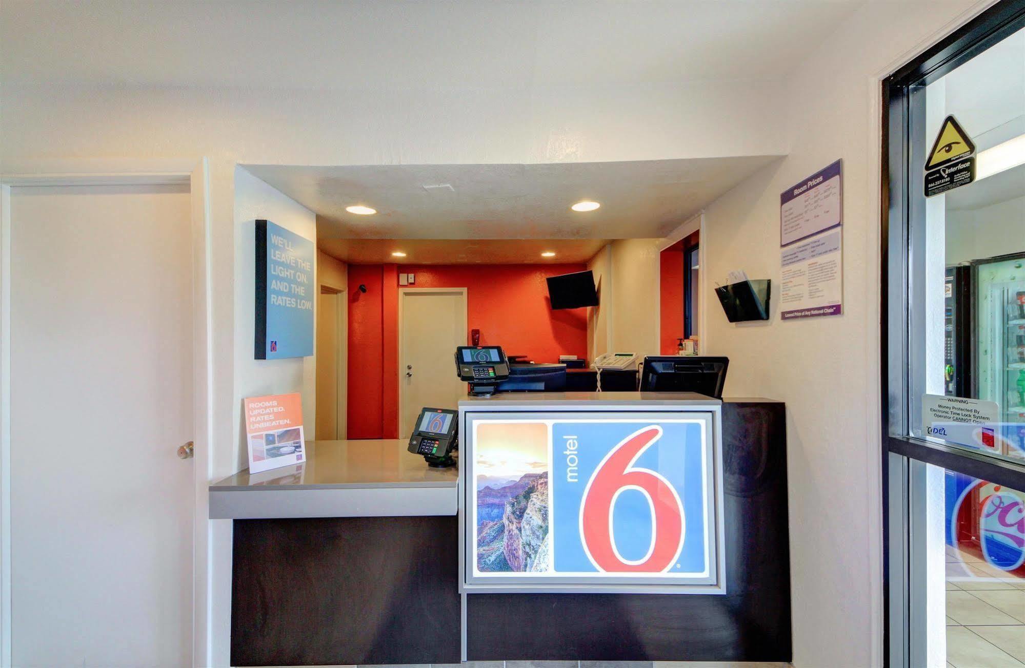 Motel 6 - Oklahoma City Airport 外观 照片